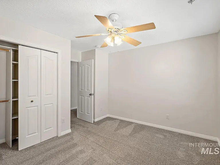 13985 W Chatsworth Ct — Photo 20