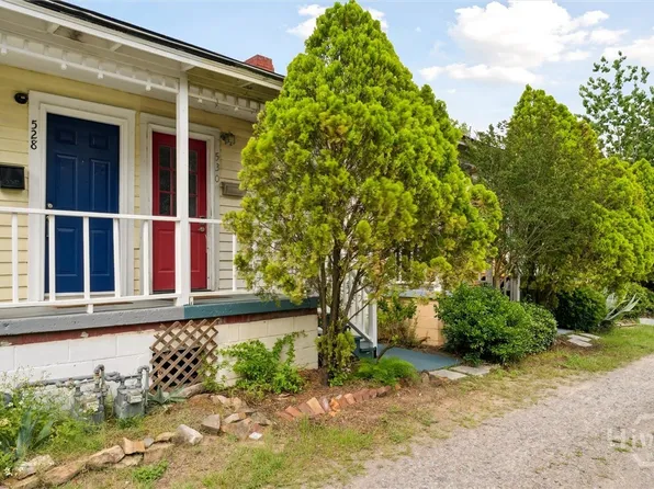 530 E Gordon Ln, Savannah, GA 31401