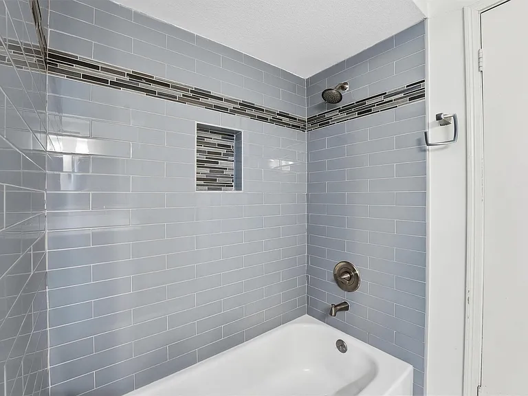 8115 Theisswood Rd — Photo 26
