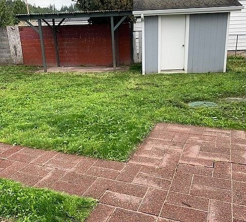 3rd image of 10825 Valley Avenue E