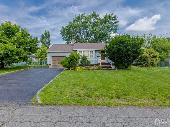 2nd image of 312 Richards Ave