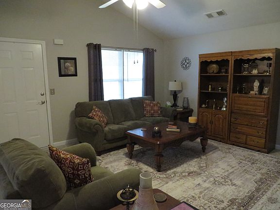 4th image of 105 Whistle Way