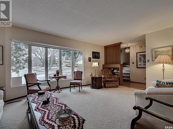 3rd image of 133 Sparling Cres