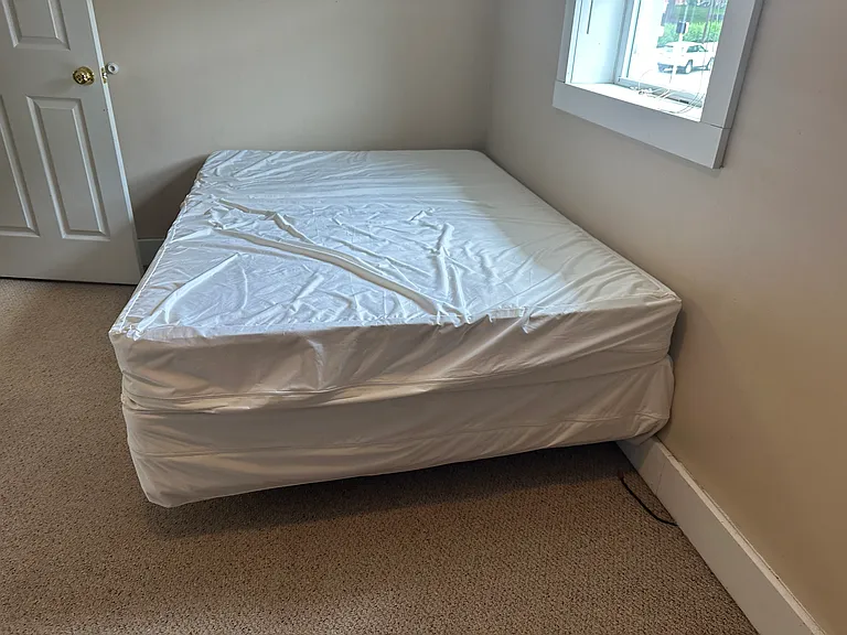 990 Oakland Ave — Photo 23
