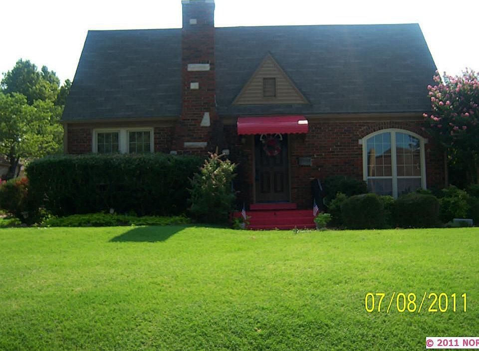 1st image of 1727 S College Ave