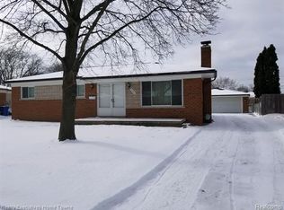 32431 Ridgefield Ave, Warren, MI 48088