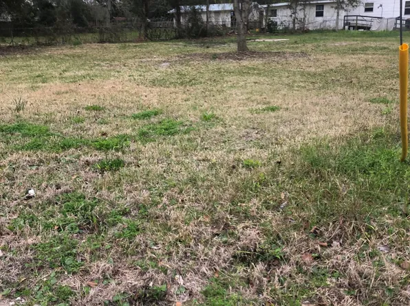 199 Oak St, Biloxi, MS 39530