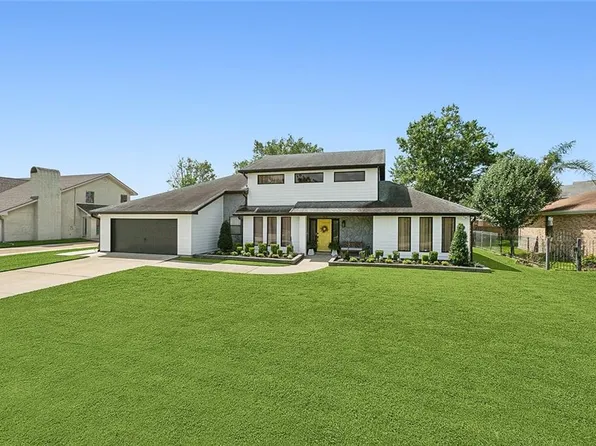 1800 Lake Salvador Dr, Harvey, LA 70058