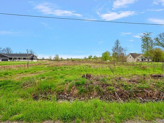 4th image of 00-28 Mile Rd