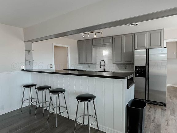 3rd image of 1815 Lawson Ln