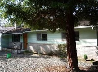 180 Smokey Ln, Grants Pass, OR 97527