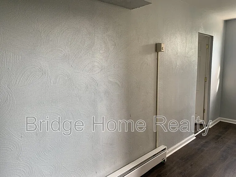 127 Margaret St — Photo 10