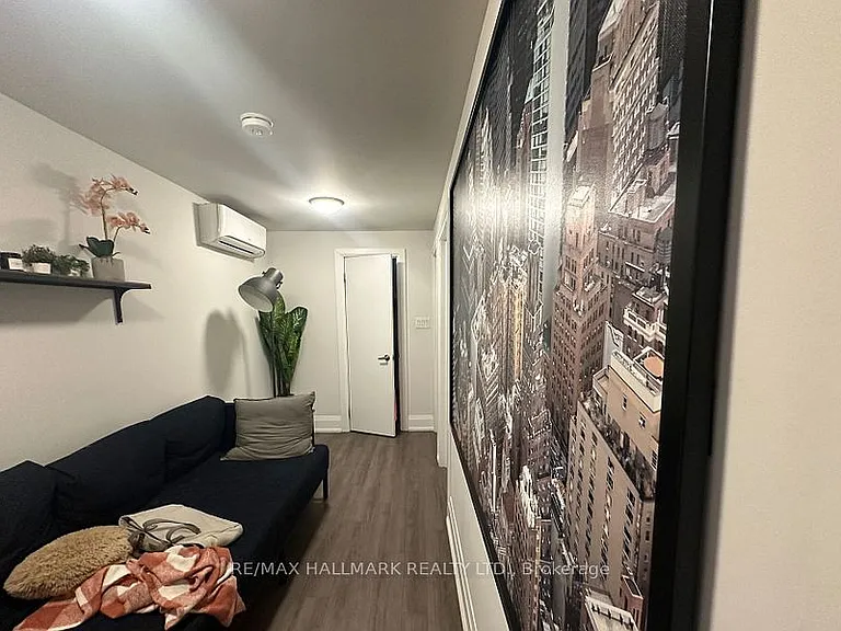 595 Saint Clair Ave W #1 — Photo 7
