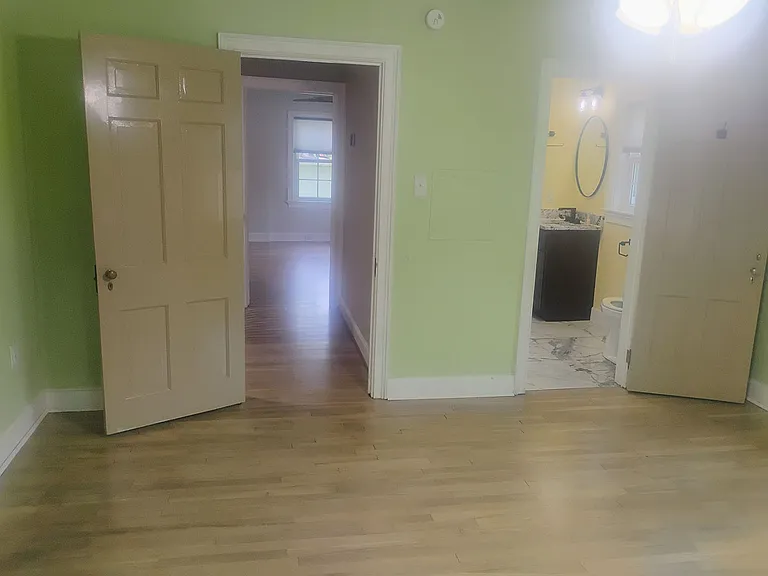 Large spacious rooms.