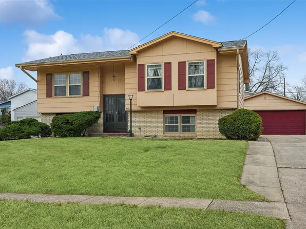 4415 66th St, Urbandale, IA 50322