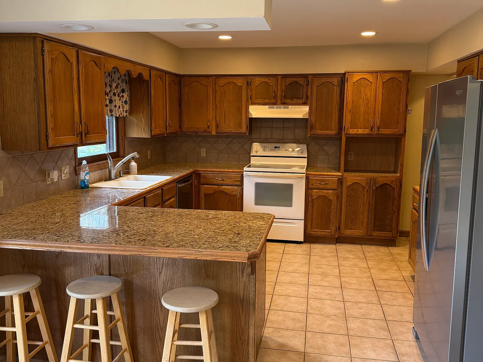 2303 S Cedarbrook Avenue — Photo 3
