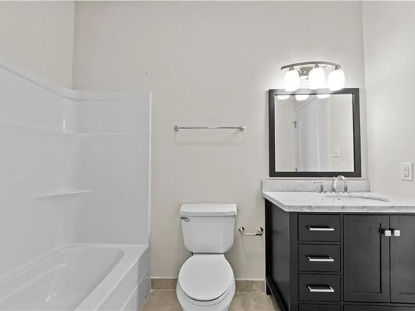 Schick Real Estate LLC, 116 Davis Ave SUITE G, Pass Christian, MS 39571