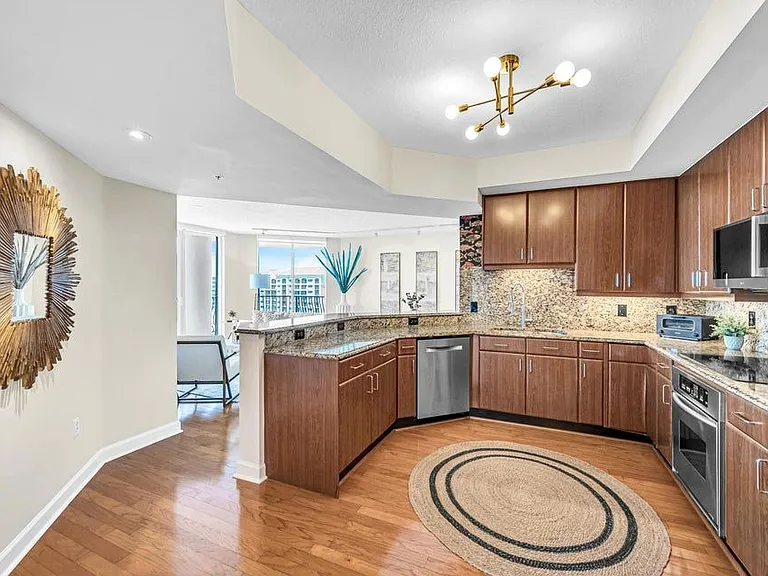100 Birch Rd #2505D — Photo 6