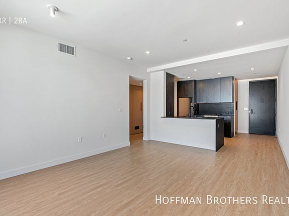 4th image of 3686 Overland Ave #Penthouse 21