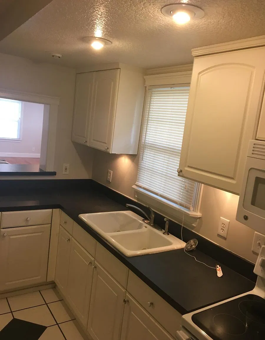 2 bed, 750 sqft, $1,875 — Photo 3