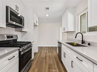 579 W Mayberry Ave, Hemet, CA 92543