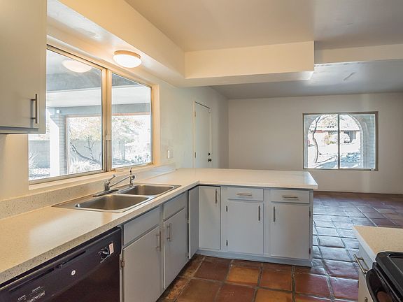 2nd image of 7720 N Blacksill Dr