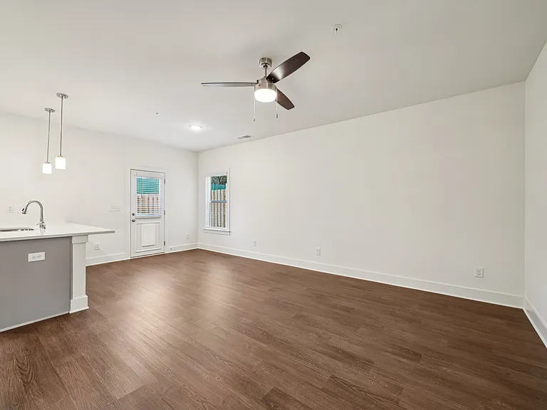 Turnberry Park Apartments and Homes — Photo 35
