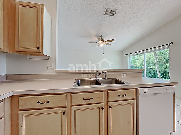 4th image of 3868 Becontree Pl