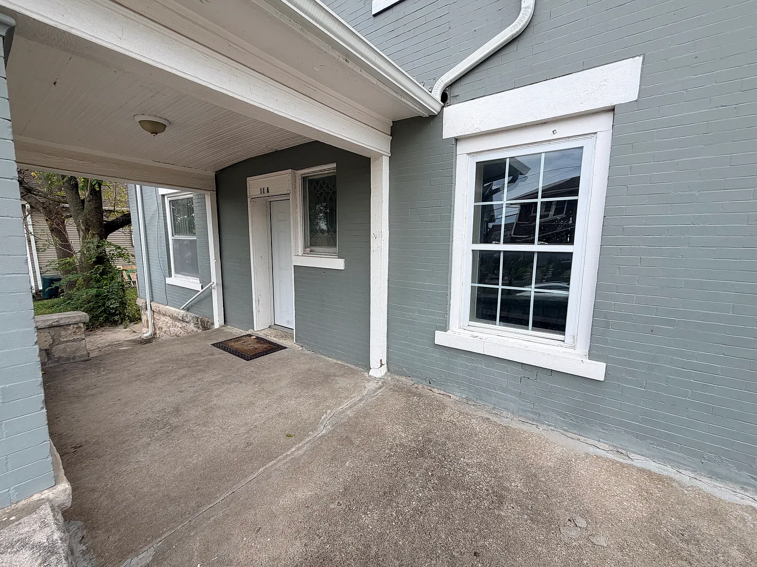 2 bed, 1.5 bath, 1100 sqft, $1,100 — Photo 1