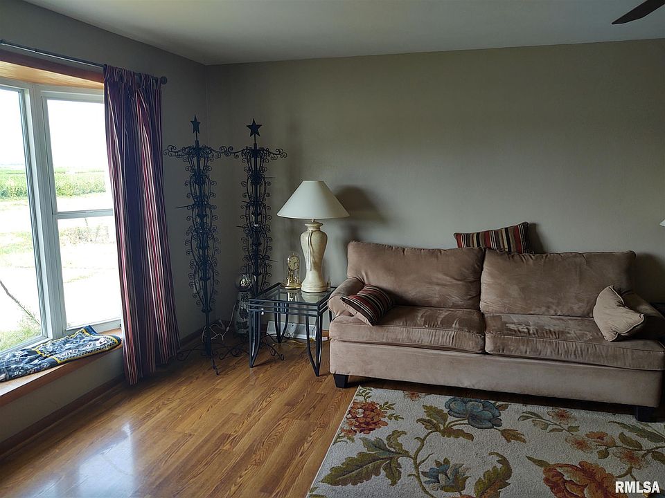 2nd image of 410 N Union St