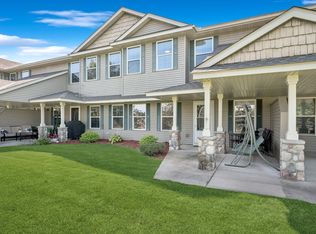 817 Winsome Way, Isanti, MN 55040