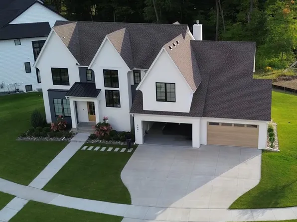 6481 Archer Ln N, Maple Grove, MN 55311