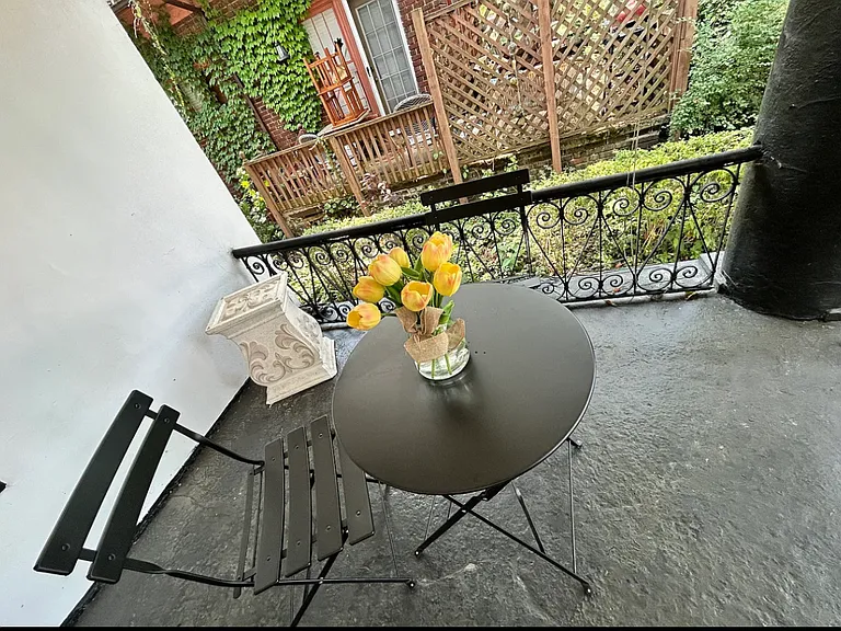 9102 Parkgate Ave — Photo 13