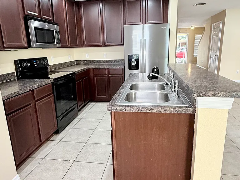 3755 Collingwood Ln — Photo 9