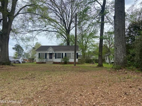 704 E Jackson Rd, Union, MS 39365