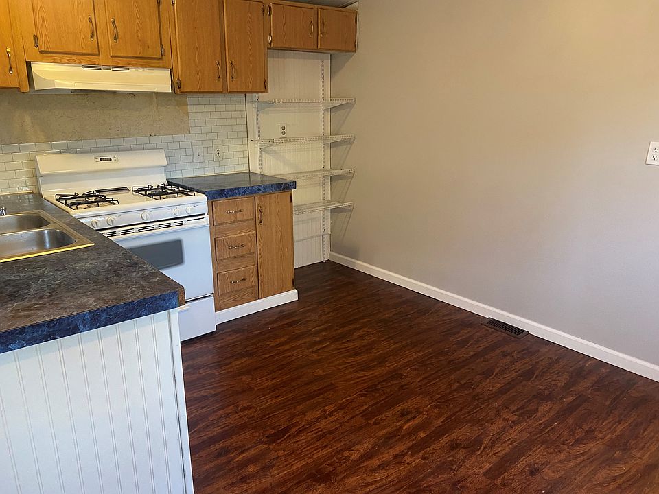 2nd image of 149 Spruce St