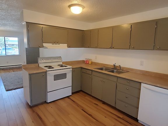 4th image of 6824 150th St SW #66