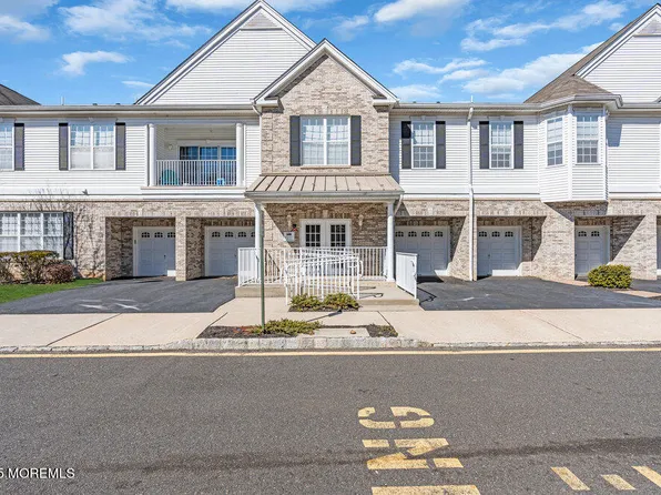 102 Magna Carta Drive, Morganville, NJ 07751