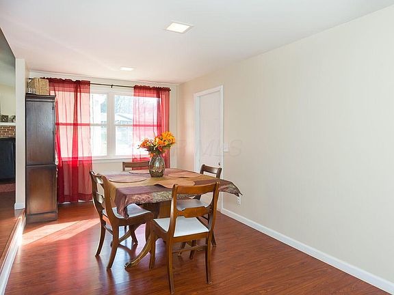 4th image of 405 Leonard Dr