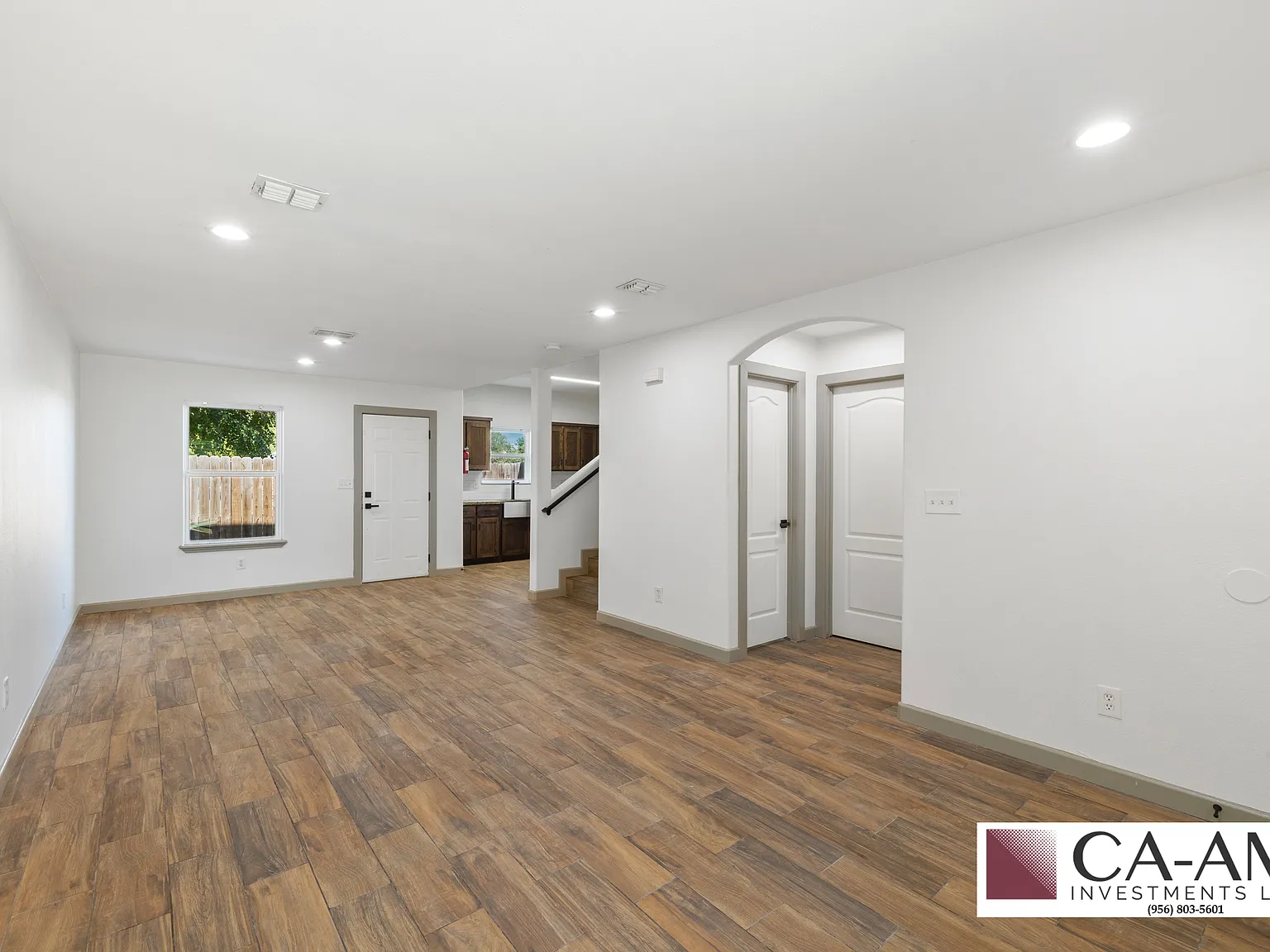 2 bed, 2.5 bath, 1100 sqft, $1,235 — Photo 3