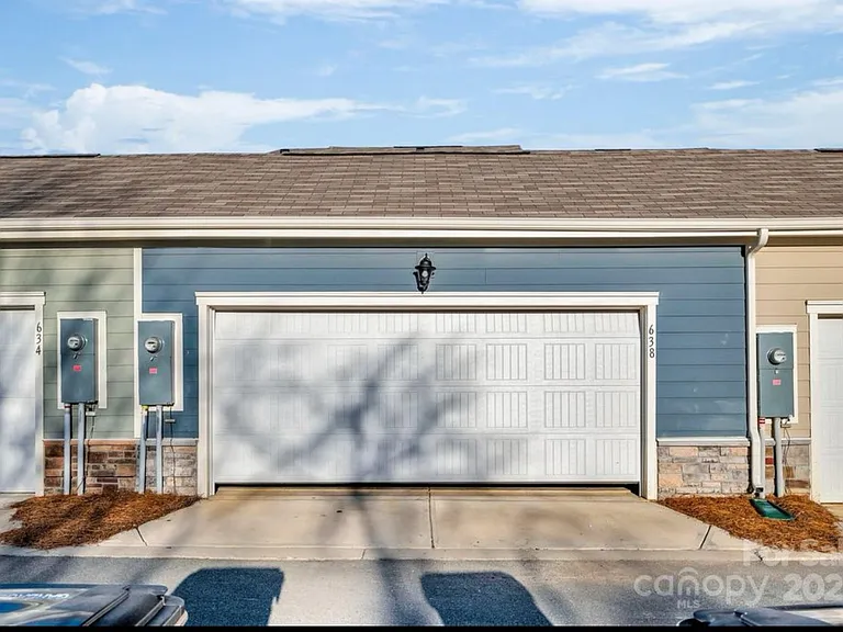 638 Sagecroft Ln #43 — Photo 18