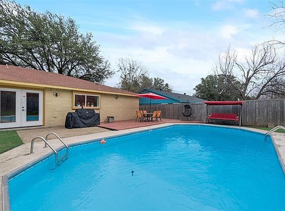 2nd image of 3405 Westminster Dr