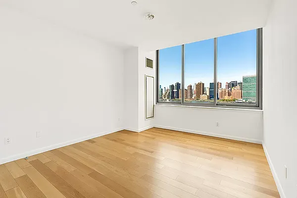 Rented by Owner | media 12