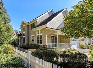 2 Raspberry Ln, Long Valley, NJ 07853