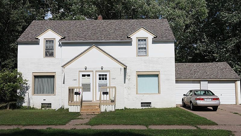 2nd image of 1305 Frederic St