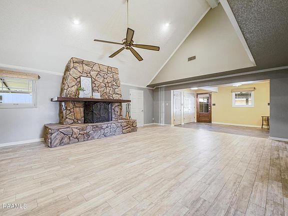 5th image of 203 Bellemont Dr