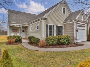15 Amberwood Ct UNIT 15, Buzzards Bay, MA 02532