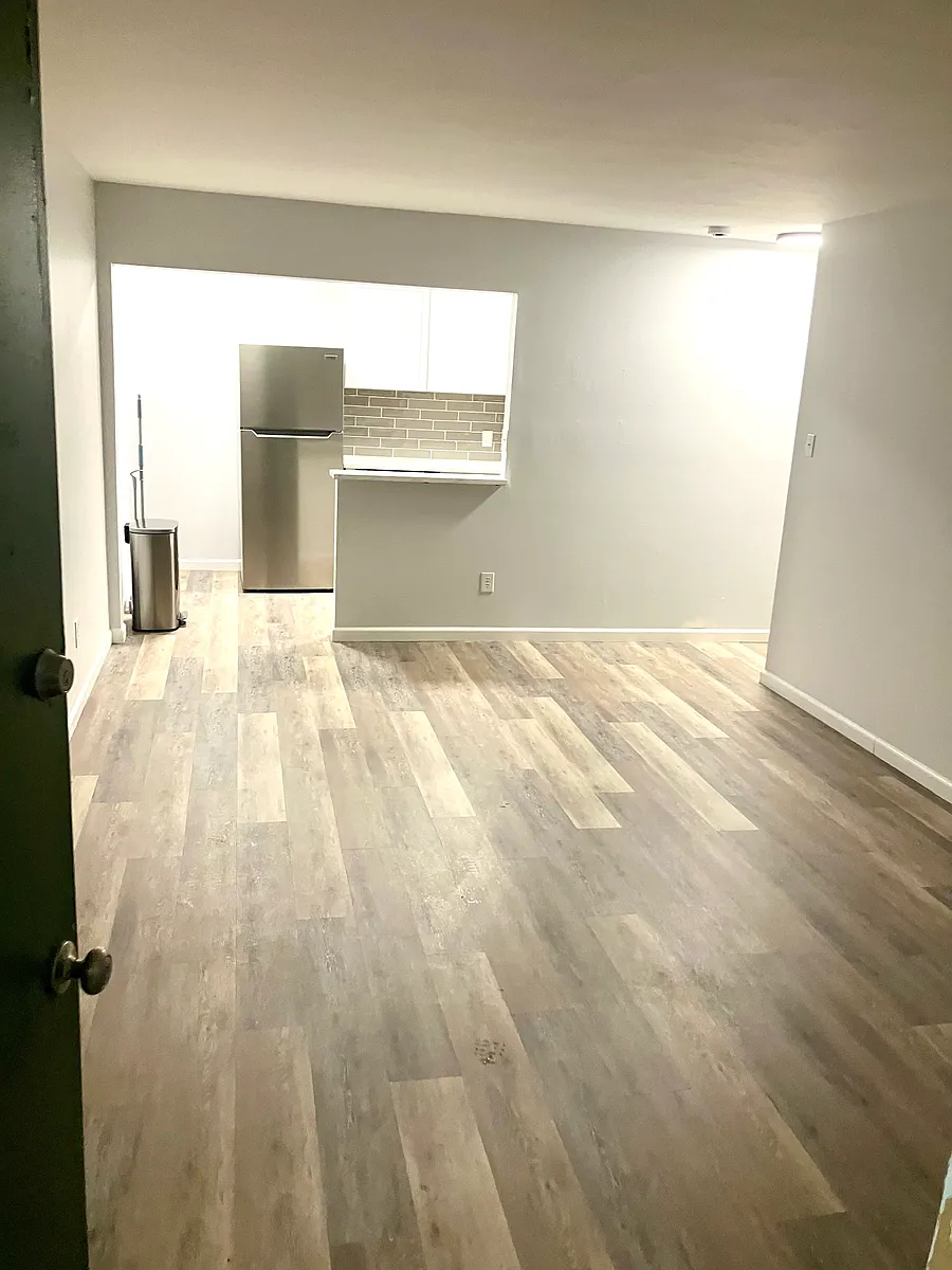 Building Photo - Laclede Forest Apartments
