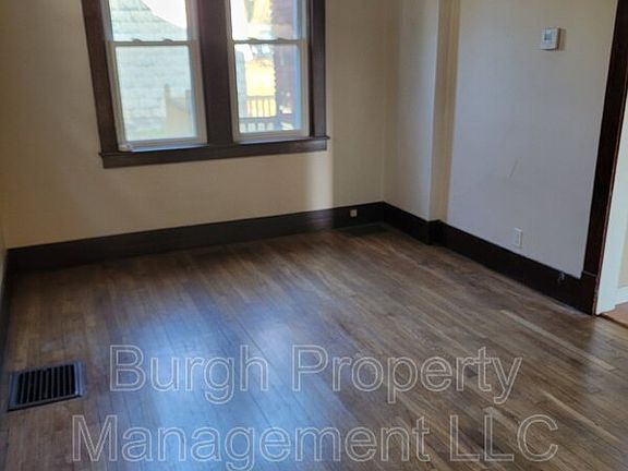 5th image of 1316 Justine St