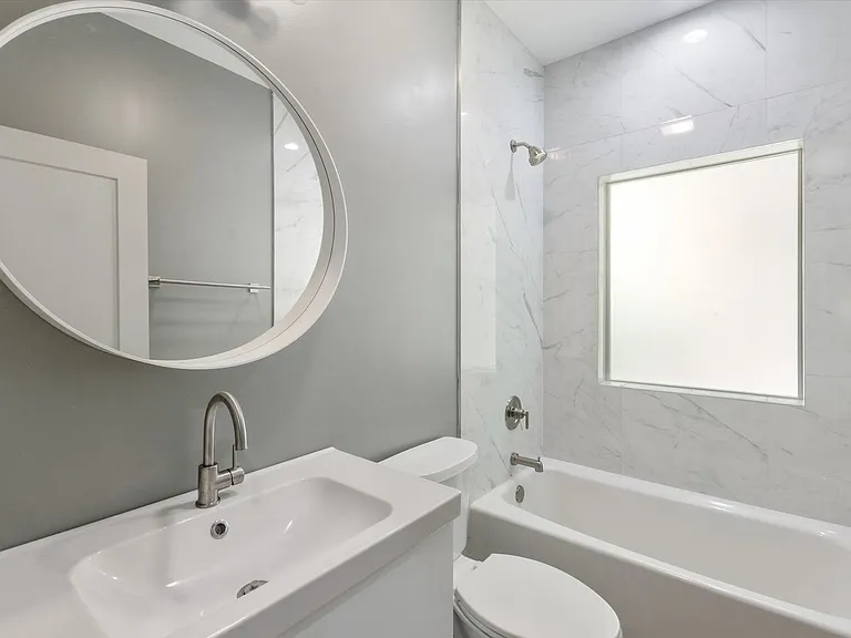 136 Blythe Rd — Photo 13
